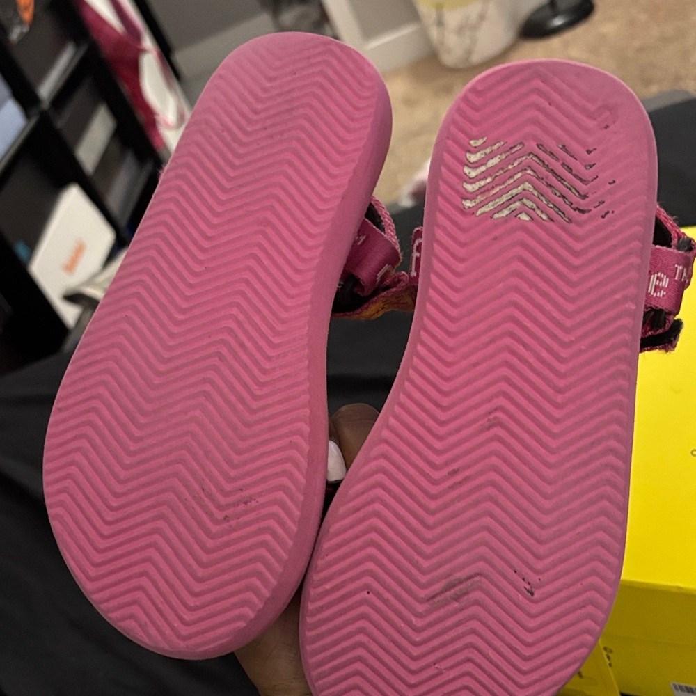 Off-White Fuchsia Women's Sandals - Picture 3 of 6